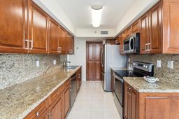 Picture of 19101 NE Mystic Pointe # 805, Aventura, FL 33180
