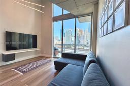 Picture of 690 SW 1St Ct # 1006, Miami, FL 33130