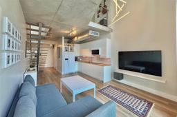 Picture of 690 SW 1St Ct # 1006, Miami, FL 33130