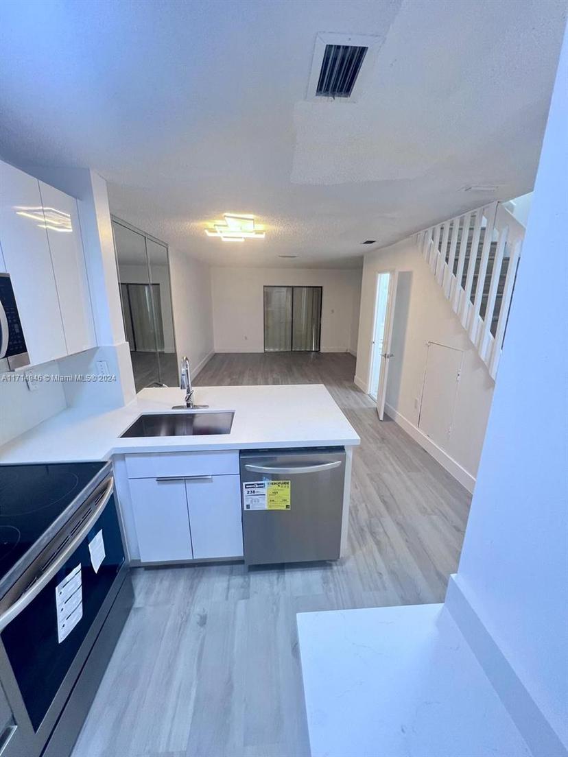 Picture of 6866 NW 173Rd Dr # 603, Hialeah FL 33015
