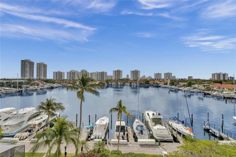 Picture of 3610 Yacht Club Dr # 508, Aventura FL 33180