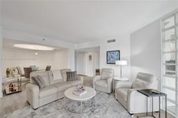 Picture of 3610 Yacht Club Dr # 508, Aventura, FL 33180