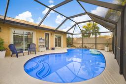 Picture of 5872 Golden Eagle Cir # 5872, Palm Beach Gardens, FL 33418