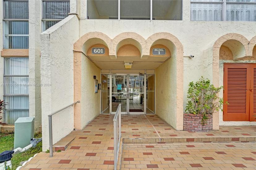 Picture of 601 Three Islands Blvd # 205, Hallandale Beach FL 33009