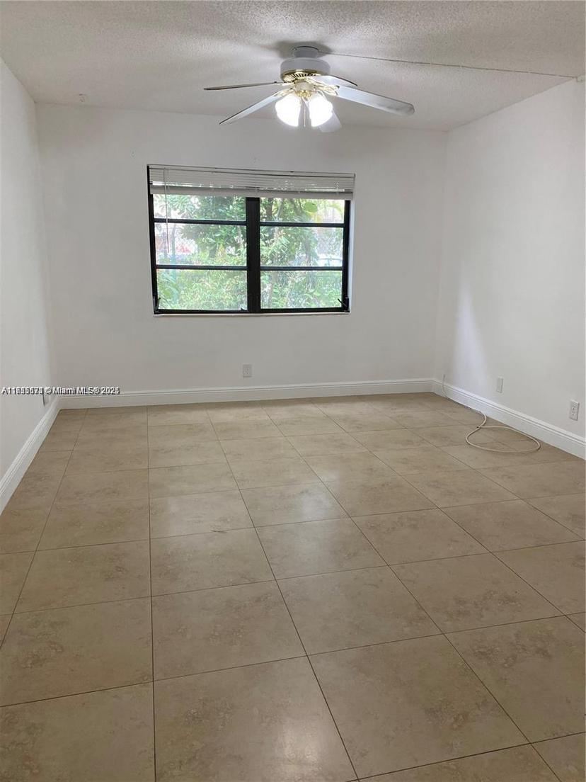 Picture of 3119 Oakland Shores Dr # C110, Oakland Park FL 33309