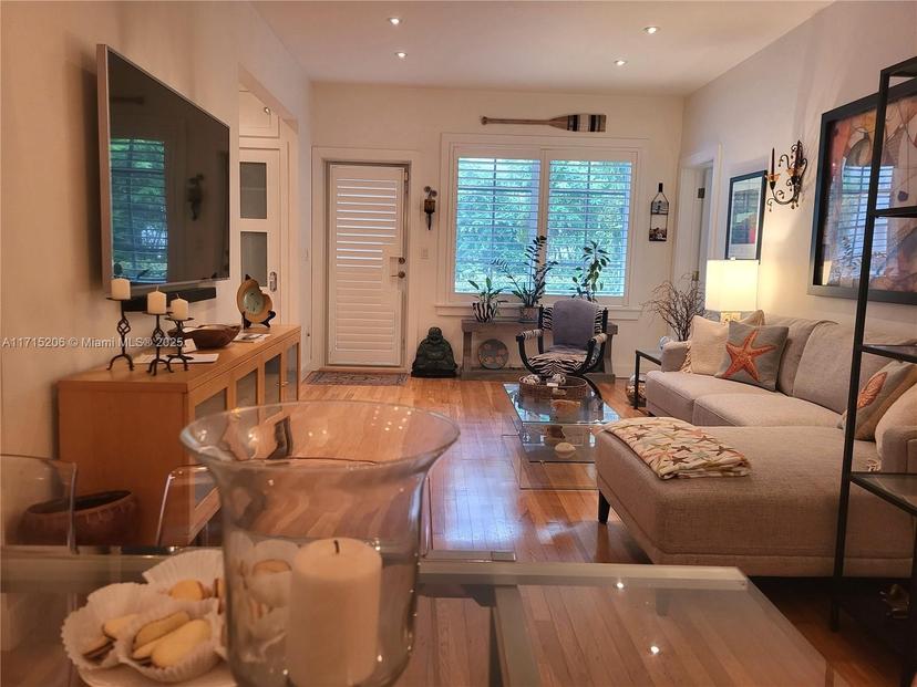Picture of 827 Jefferson Ave # 6, Miami Beach FL 33139