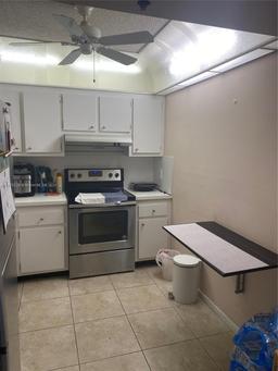 Picture of 919 Hillcrest Dr # 208, Hollywood, FL 33021