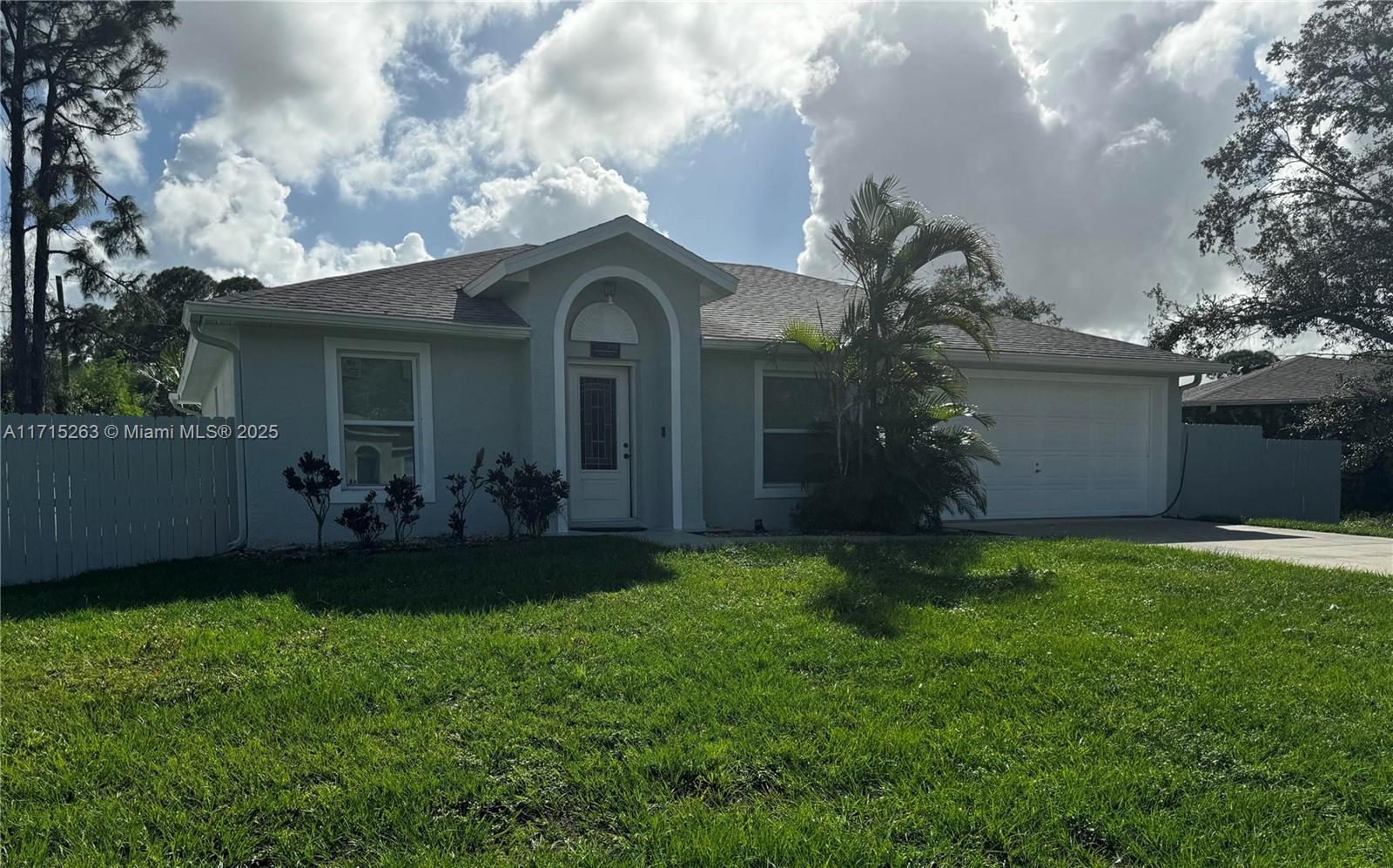 Picture of 910 Waco Blvd Se, Palm Bay, FL 32909