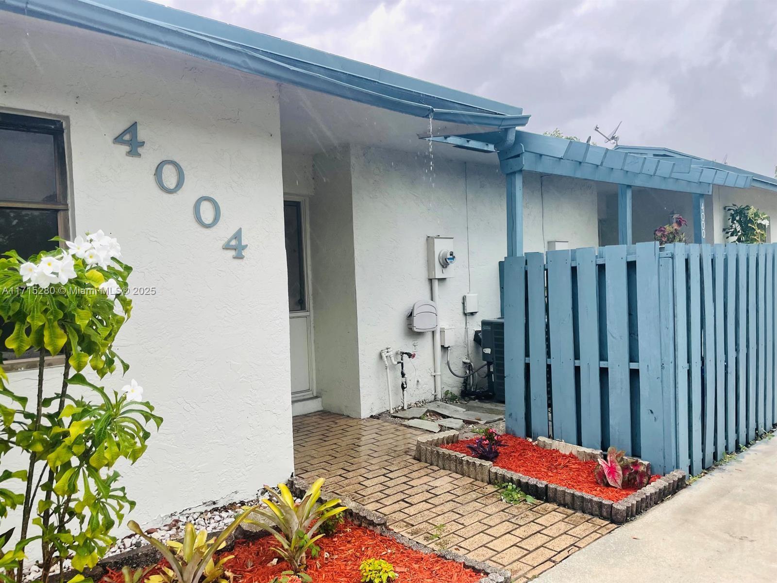 Picture of 4004 SW 69Th Ter, Miramar, FL 33023