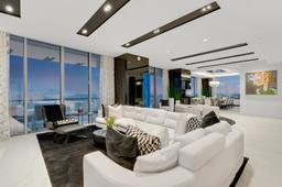 Picture of 18501 Collins Ave, Sunny Isles Beach, FL 33160