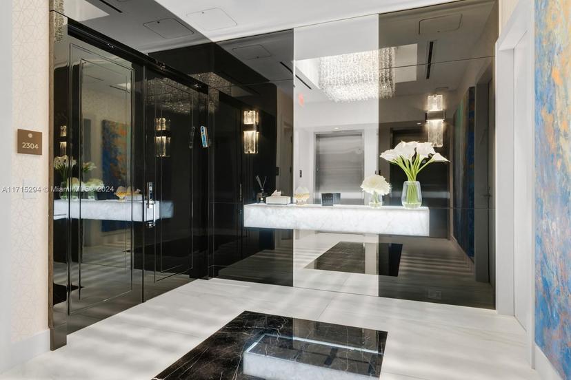 Picture of 18501 Collins Ave, Sunny Isles Beach FL 33160