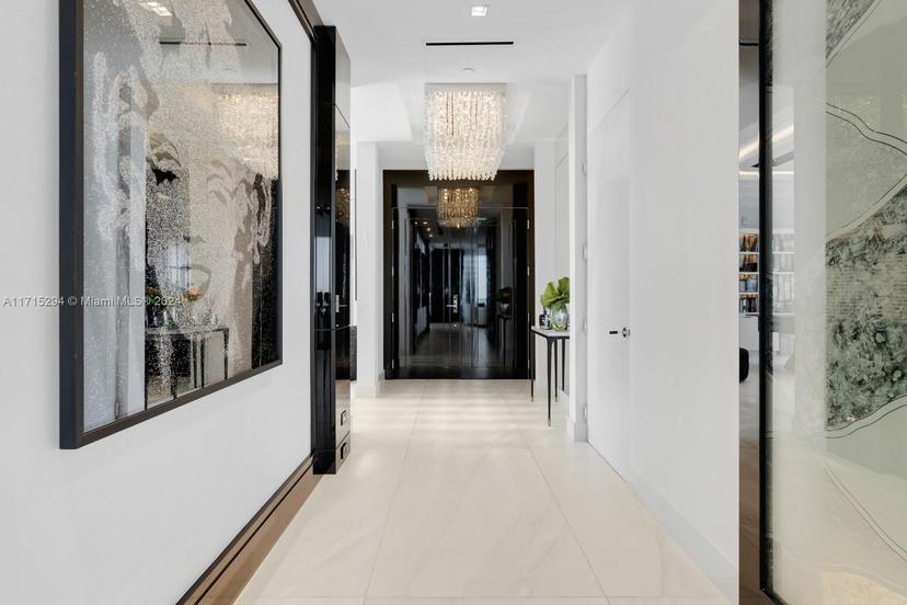 Picture of 18501 Collins Ave, Sunny Isles Beach FL 33160
