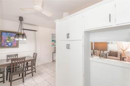 Picture of 815 SW 10Th Ter # 18V, Hallandale Beach, FL 33009