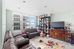 Picture of 4747 Collins Ave # 809, Miami Beach, FL 33140