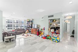 Picture of 4747 Collins Ave # 809, Miami Beach, FL 33140