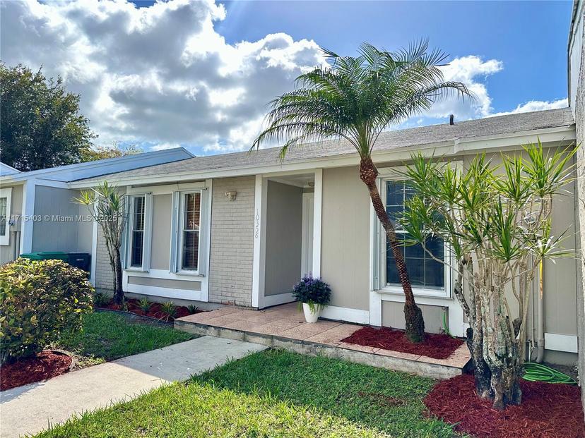 Picture of 10358 SW 205Th Ter # 10358, Cutler Bay FL 33189