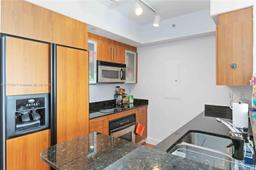 Picture of 335 S Biscayne Blvd # 2103, Miami, FL 33131