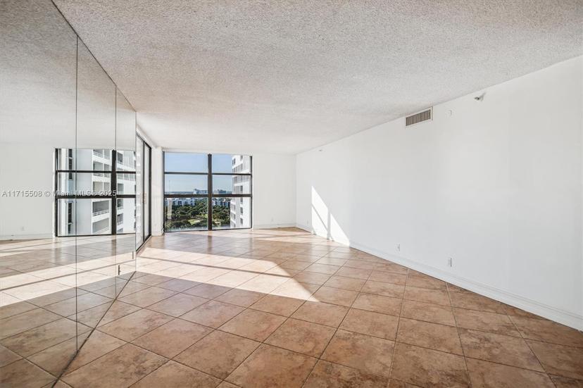 Picture of 20355 NE 34Th Ct # 1828, Aventura FL 33180