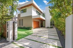 Picture of 1780 Chucunantah Rd, Miami, FL 33133