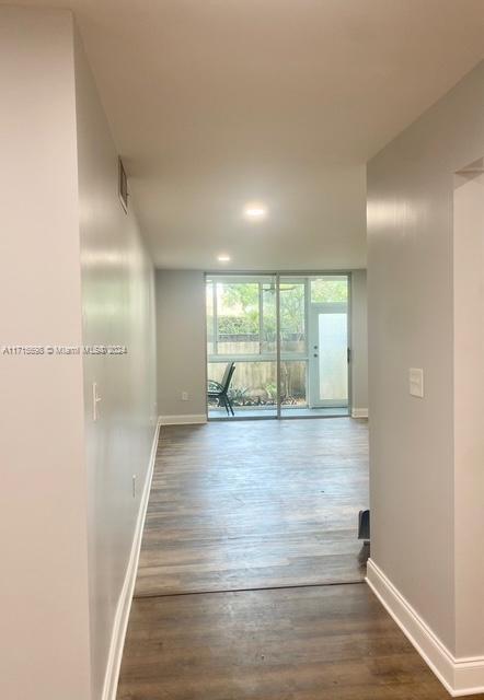 Picture of 7000 NW 17Th St # 110, Plantation FL 33313