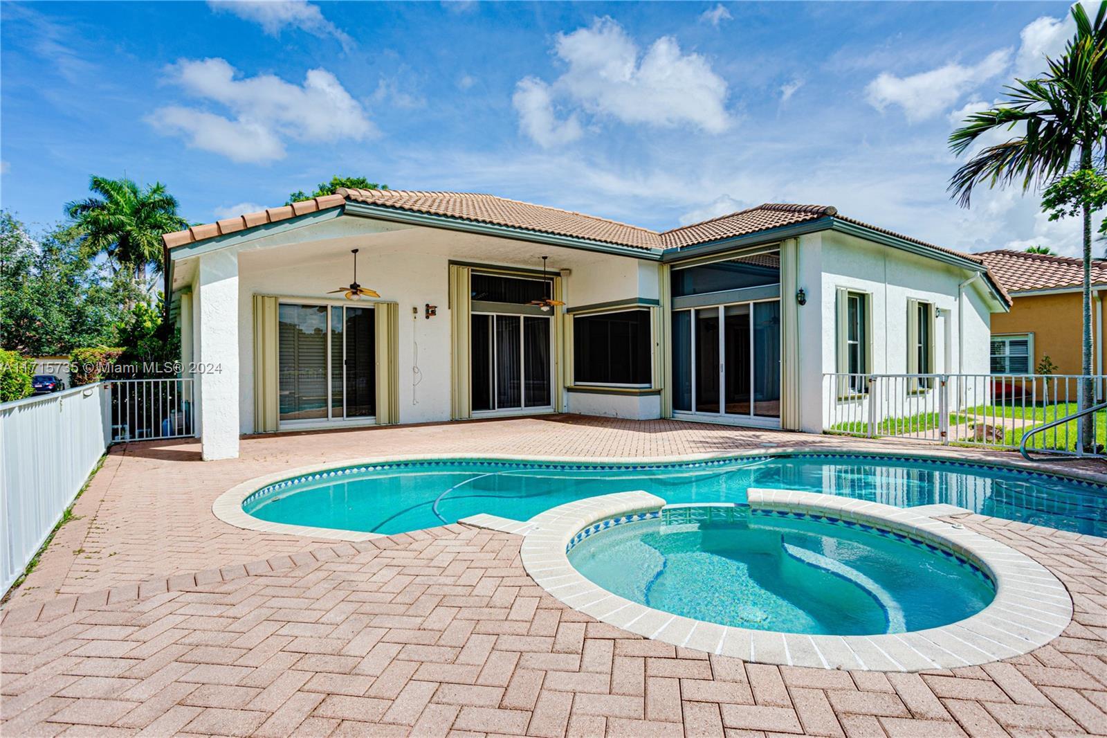 Picture of 4957 NW 111Th Ter, Coral Springs, FL 33076
