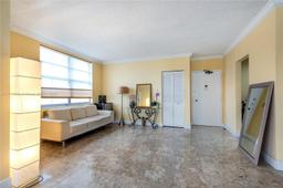 Picture of 1985 S Ocean Dr # 6P, Hallandale Beach, FL 33009