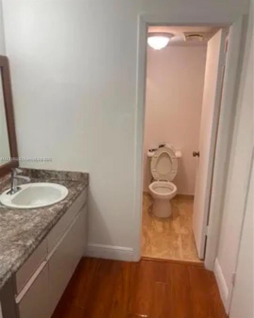 Picture of 6700 Cypress Rd # 512, Plantation FL 33317