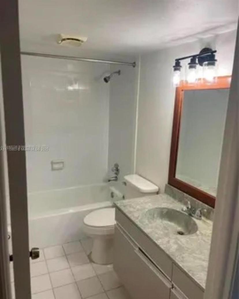 Picture of 6700 Cypress Rd # 512, Plantation FL 33317