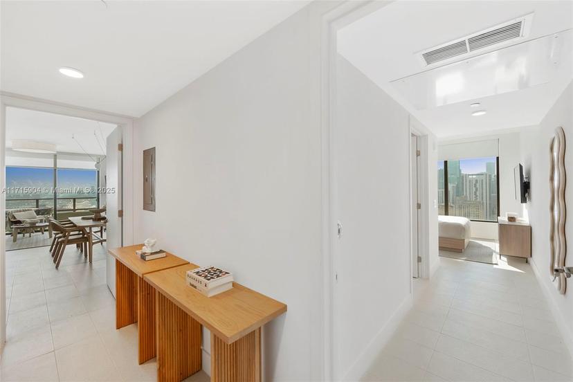 Picture of 601 NE 1 Ave # 2816, Miami FL 33132