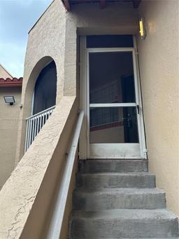 Picture of 8621 SW 5Th St # 206, Pembroke Pines, FL 33025