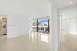 Picture of 20185 E Country Club Dr # 1004, Aventura, FL 33180