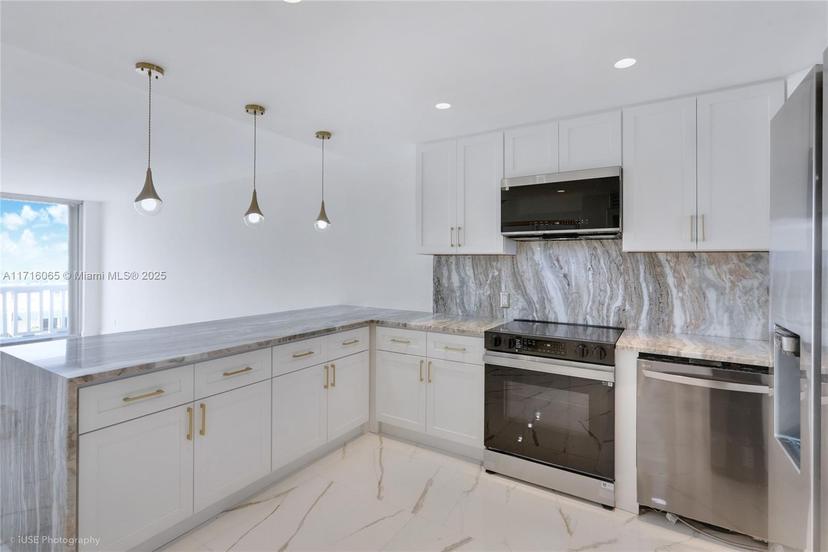 Picture of 3570 S Ocean Blvd # 711, South Palm Beach FL 33480