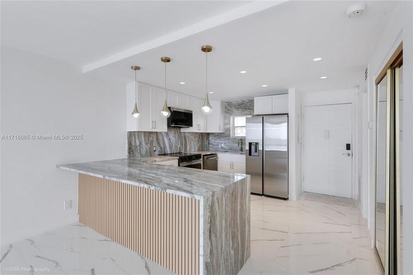 Picture of 3570 S Ocean Blvd # 711, South Palm Beach FL 33480