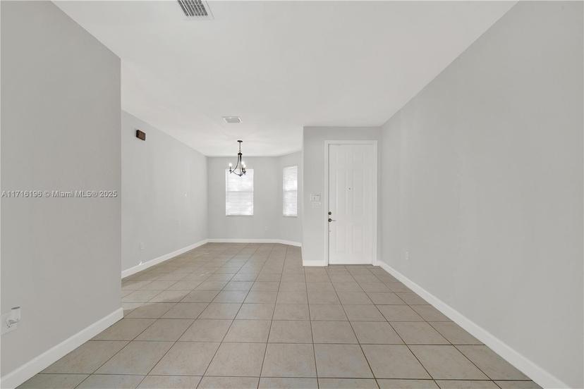 Picture of 8450 NW 113Th Psge, Doral FL 33178
