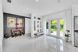Picture of 203 Ridgewood Rd, Coral Gables, FL 33133