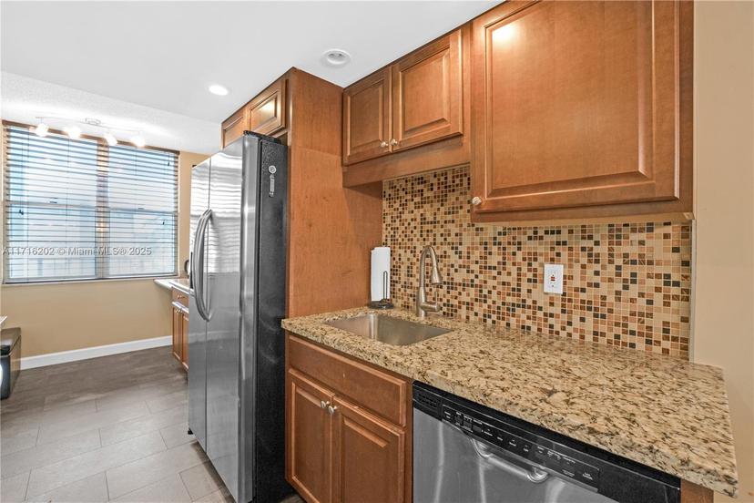 Picture of 2901 NW 48Th Ave # 355, Lauderdale Lakes FL 33313