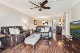 Picture of 9823 S Hollybrook Lake Dr # 202, Pembroke Pines, FL 33025