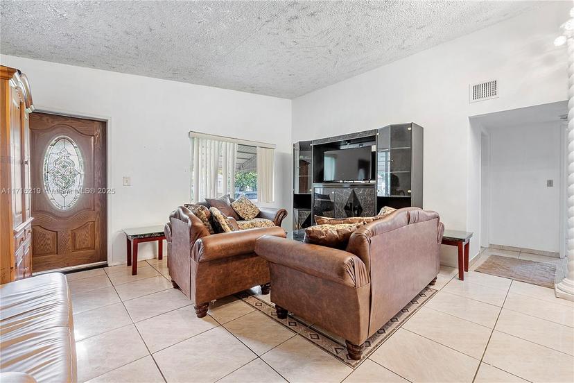 Picture of 1380 NE 133Rd St, North Miami FL 33161