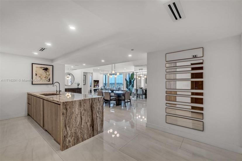 Picture of 1500 Ocean Drive # 1003, Miami Beach FL 33139