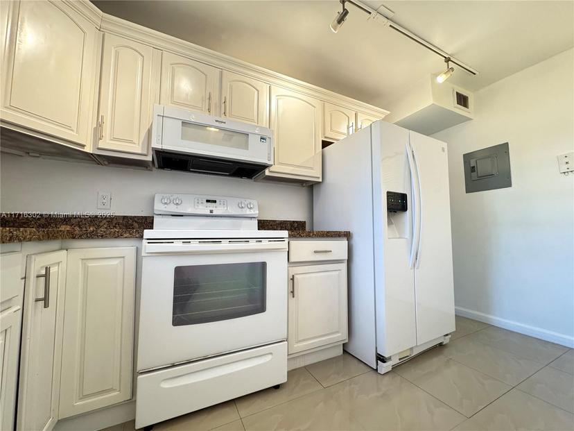 Picture of 7765 SW 86Th St # 102, Miami FL 33143