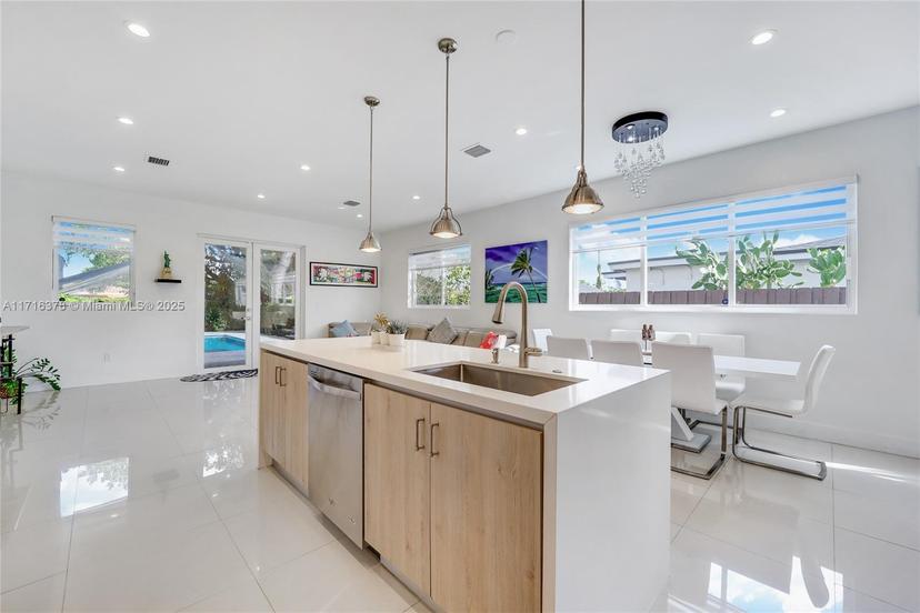 Picture of 2943 SW 23Rd St, Miami FL 33145