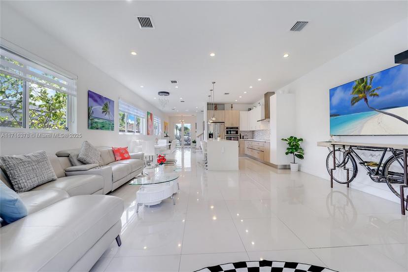 Picture of 2943 SW 23Rd St, Miami FL 33145