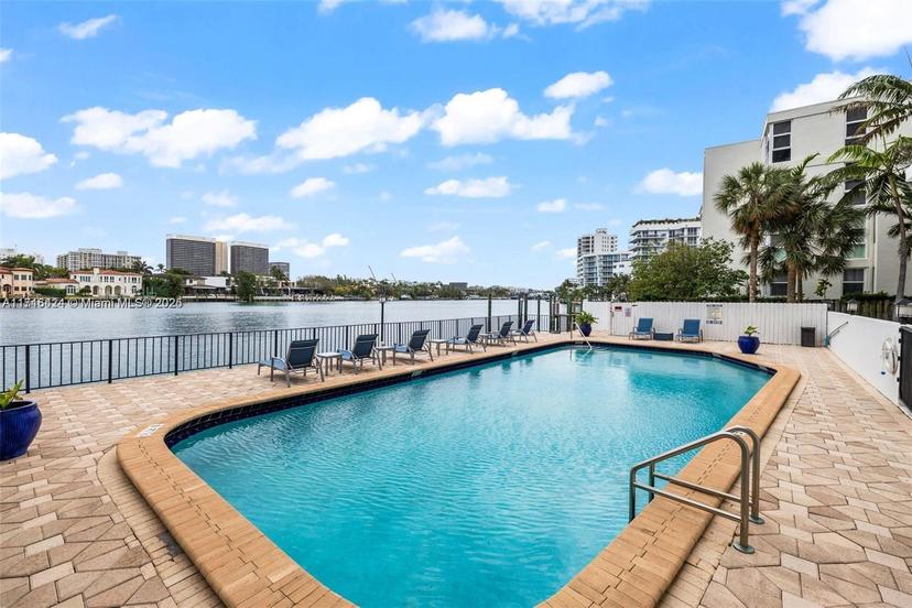 Picture of 10101 E Bay Harbor Dr # 509, Bay Harbor Islands FL 33154