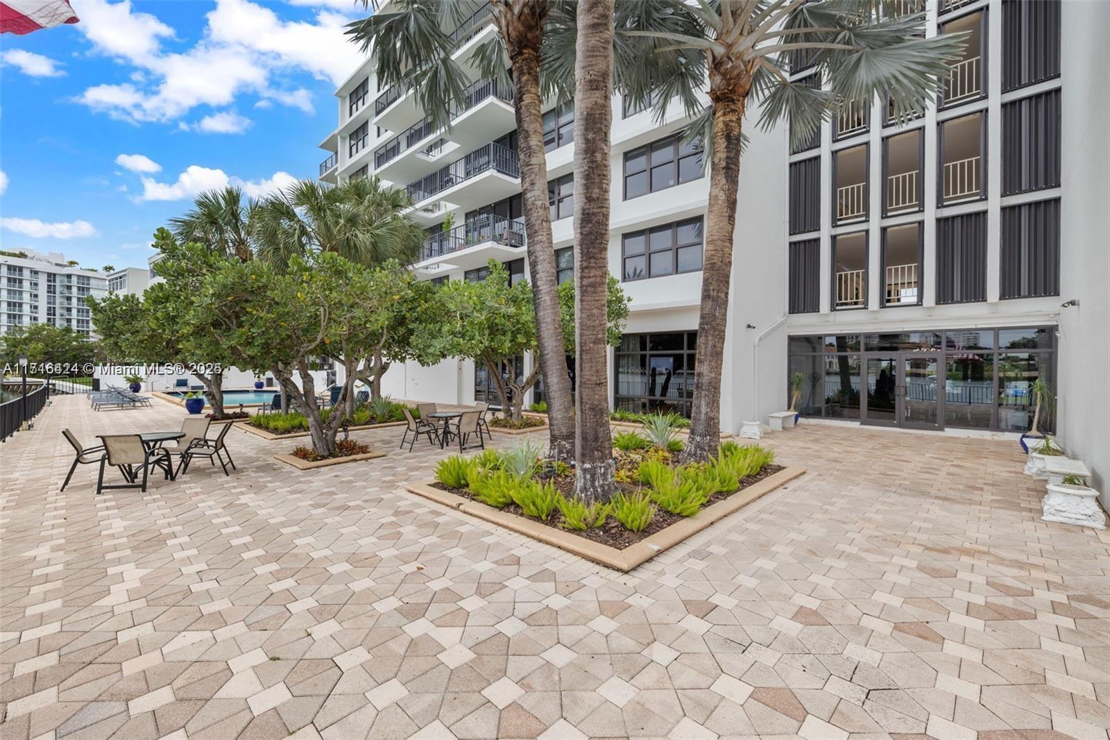 Picture of 10101 E Bay Harbor Dr # 509, Bay Harbor Islands, FL 33154
