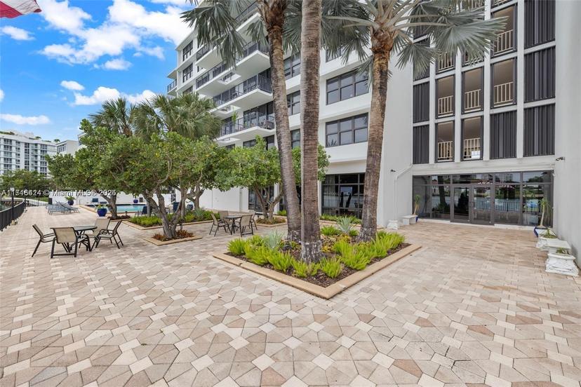 Picture of 10101 E Bay Harbor Dr # 509, Bay Harbor Islands FL 33154