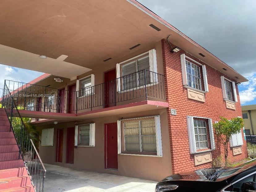 Picture of 1281 W 29Th St # 10, Hialeah FL 33012