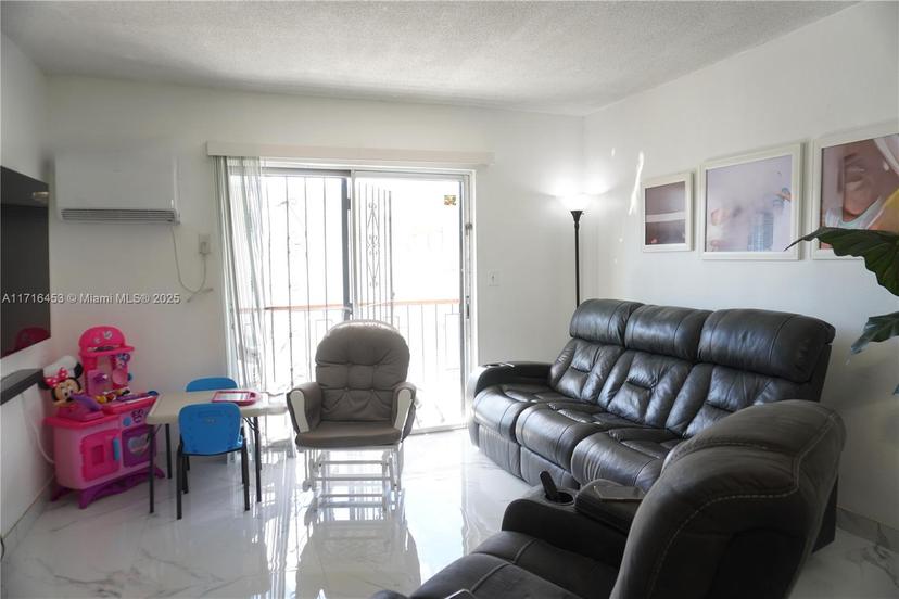 Picture of 47 NW 47Th Ave # 11, Miami FL 33126