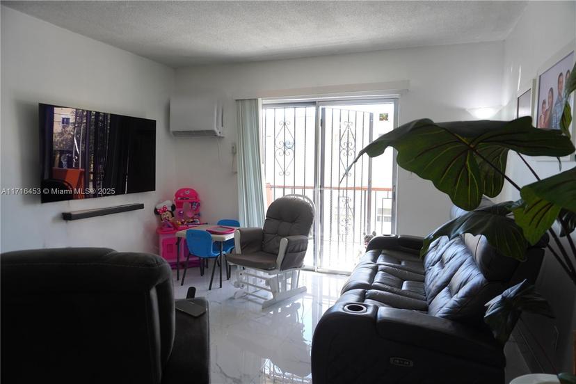 Picture of 47 NW 47Th Ave # 11, Miami FL 33126