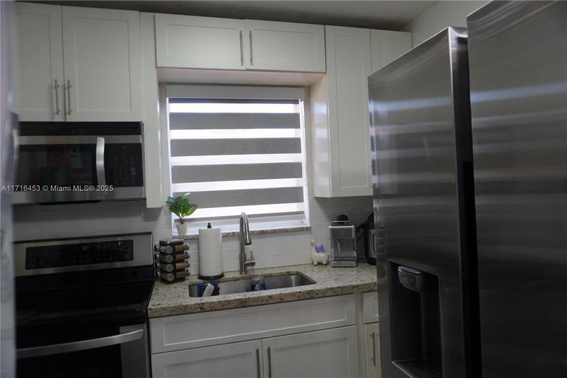 Picture of 47 NW 47Th Ave # 11, Miami FL 33126