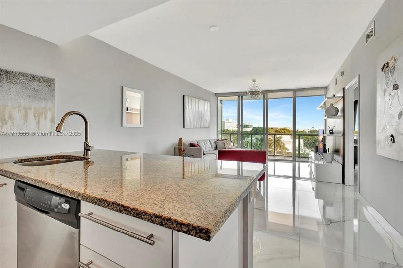 Picture of 888 Biscayne Blvd # 411, Miami FL 33132